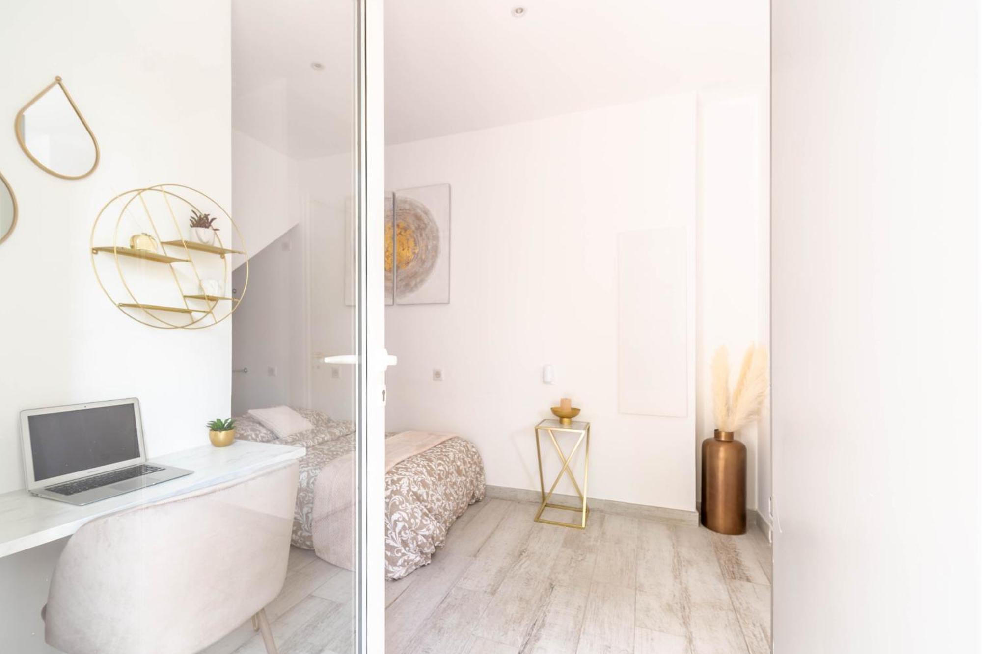 A 5 Min De L' Aeroport Et Toutes Commodites Apartment *